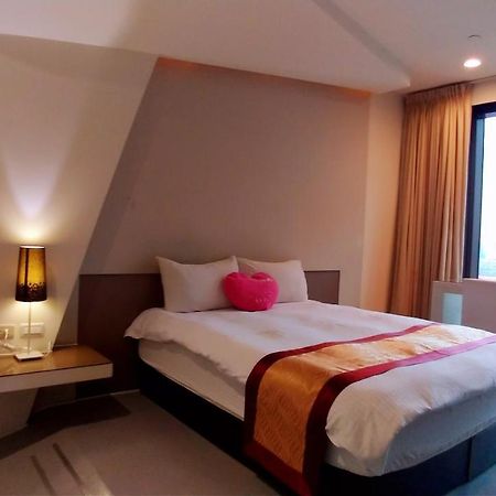 85 Leisurely Hotel Каосюн Екстериор снимка