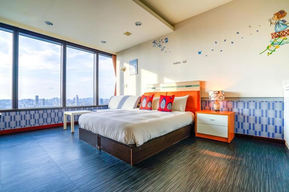 85 Leisurely Hotel Каосюн Екстериор снимка