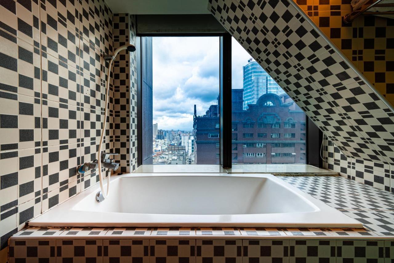 85 Leisurely Hotel Каосюн Екстериор снимка