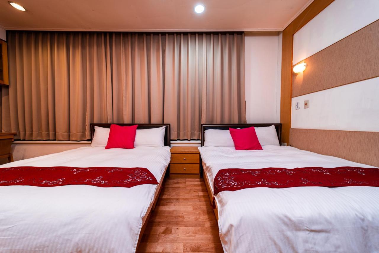 85 Leisurely Hotel Каосюн Екстериор снимка